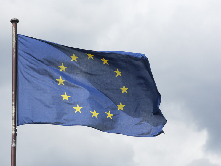 Новые угрозы Евросоюза: отключение от SWIFT, снижение нефтяного потолка, санкции против «северных потоков»